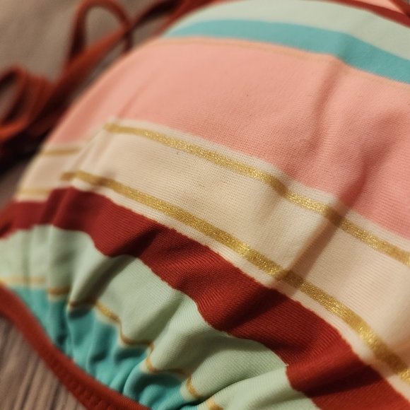 American Eagle Triangle Top - Picture 4 of 7